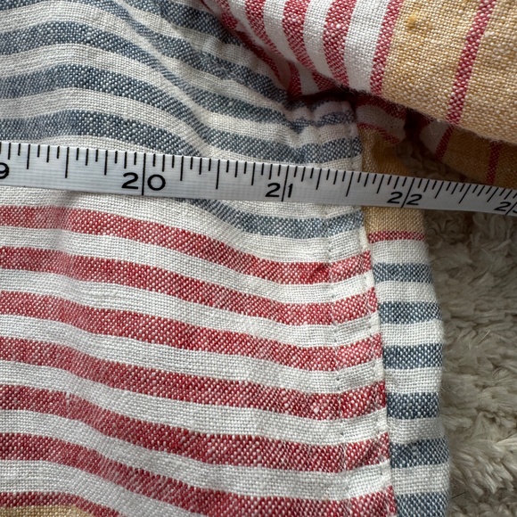 L.L.Bean Men's Striped Linen Short-Sleeve Button-down Shirt - Picture 5 of 6